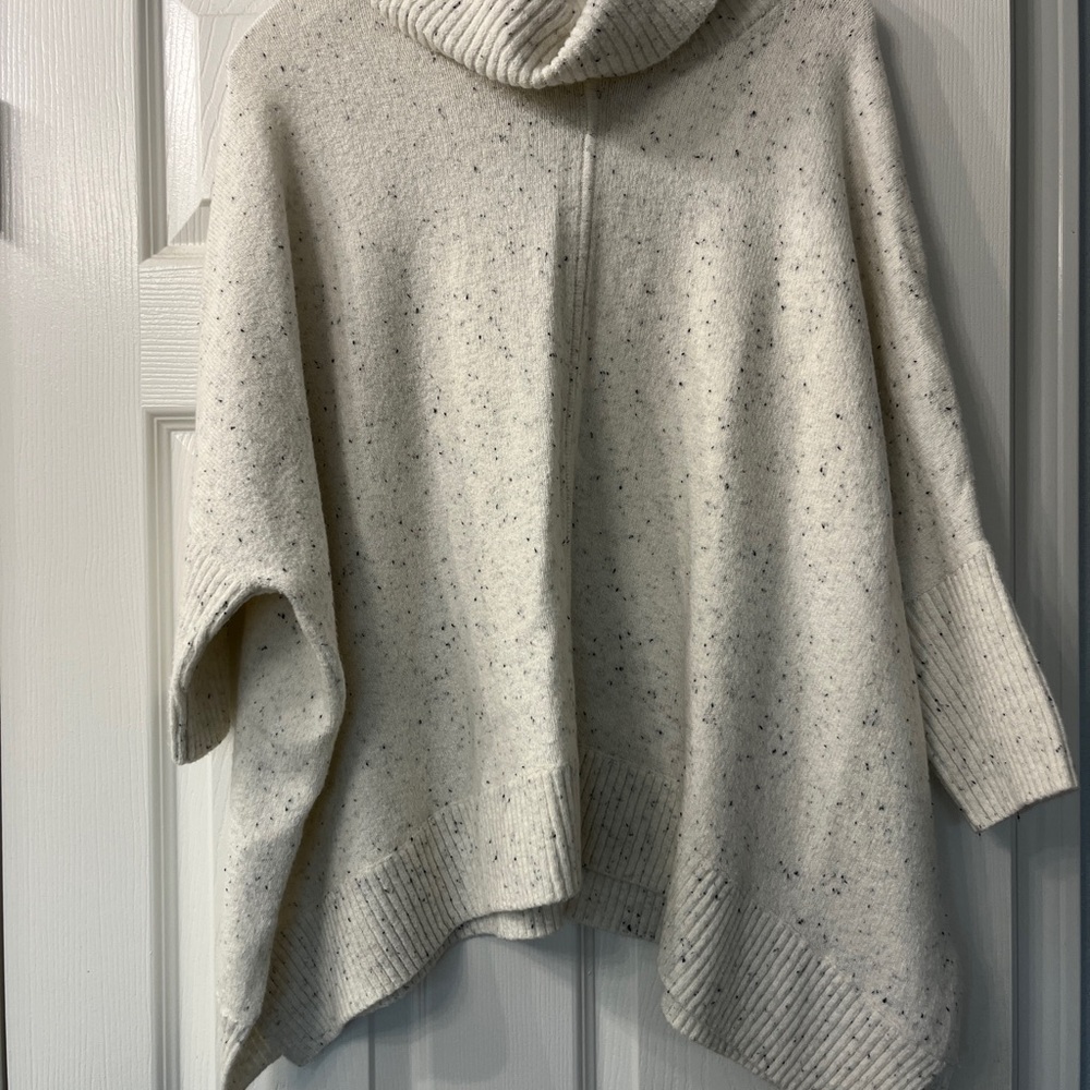 Loft sweater poncho - size M